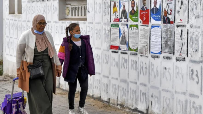 Tunisie : Après le fiasco des législatives, l'incertitude Tunisie : Après le fiasco des législatives, l'incertitude