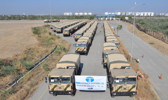 Transport militaire : le Maroc reçoit son escadron de camions multi-essieux de l'Inde