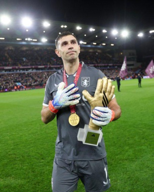 Premier league Aston Villa : Bounou ne remplacera pas Emiliano Martinez Premier league Aston Villa : Bounou ne remplacera pas Emiliano Martinez