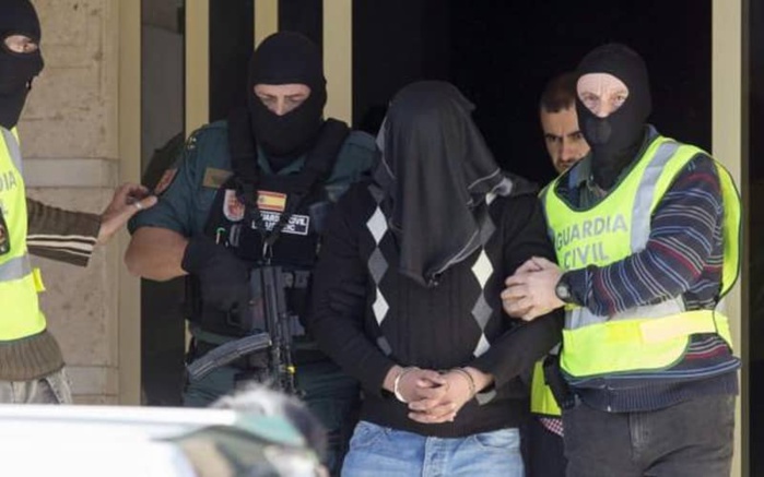 Migration clandestine: L'Espagne étudie l'extradition vers le Maroc du chef d'un réseau d'immigrants illégaux