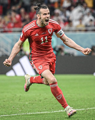 Gareth Bale annonce sa retraite professionnelle: “J’ai vécu des moments très forts pendant 17 saisons, qu’il me sera impossible de reproduire!” Gareth Bale annonce sa retraite professionnelle: “J’ai vécu des moments très forts pendant 17 saisons, qu’il me sera impossible de reproduire!”