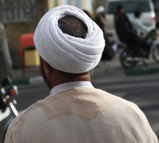 Iran : Un mollah iranien visite discrètement Israël Iran : Un mollah iranien visite discrètement Israël