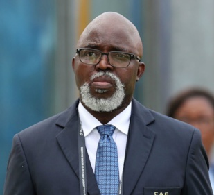 CHAN : Amaju Melvin Pinnick, membre du Conseil de la FIFA, appelle à l’application des règlements de la FIFA