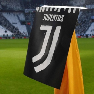 Serie A : La Juventus sanctionnée de 15 points de pénalité, Nedved de 8 mois de suspension Serie A : La Juventus sanctionnée de 15 points de pénalité, Nedved de 8 mois de suspension