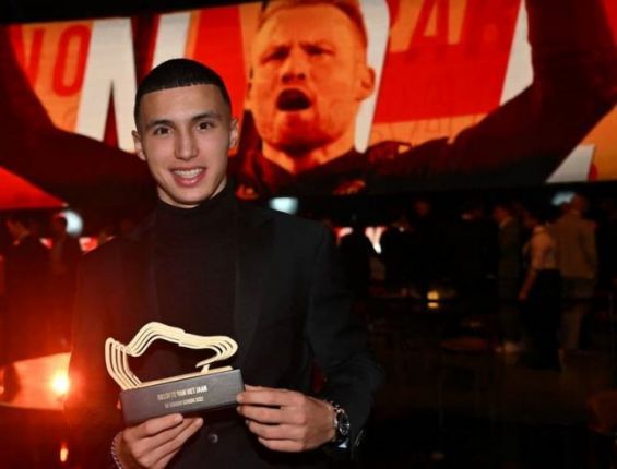 Footballeurs marocains de l’étranger: Bilal Khannous vainqueur du Prix de l’Espoir de l’année en Belgique