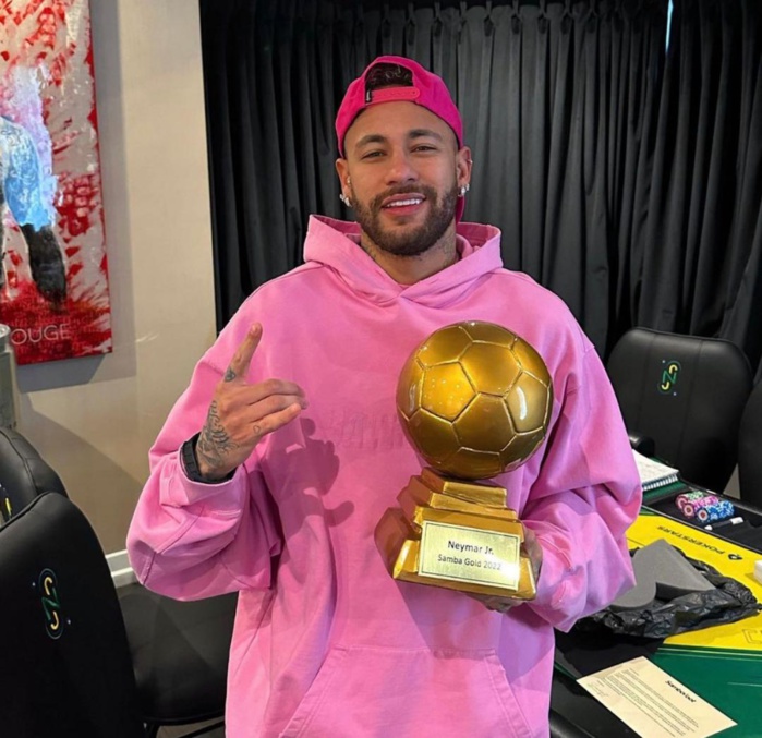 Brésil : Neymar sacré meilleur footballeur brésilien en Europe 2022