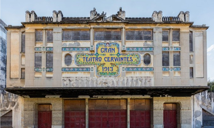 Rétro-Verso : El Gran Teatro Cervantes, entre dons et abandons