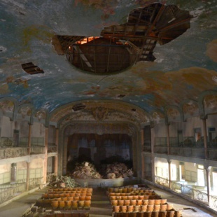 Rétro-Verso : El Gran Teatro Cervantes, entre dons et abandons