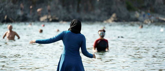Suisse : Genève autorise le burkini… et le topless Suisse : Genève autorise le burkini… et le topless