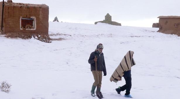 Fortes chutes de neige lundi dans certaines provinces du Royaume Fortes chutes de neige lundi dans certaines provinces du Royaume