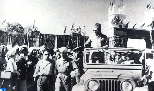 Visite de feu SM Mohammed V à M’Hamid El Ghizlane : une date glorieuse dans la lutte contre l'occupation étrangère Visite de feu SM Mohammed V à M’Hamid El Ghizlane : une date glorieuse dans la lutte contre l'occupation étrangère