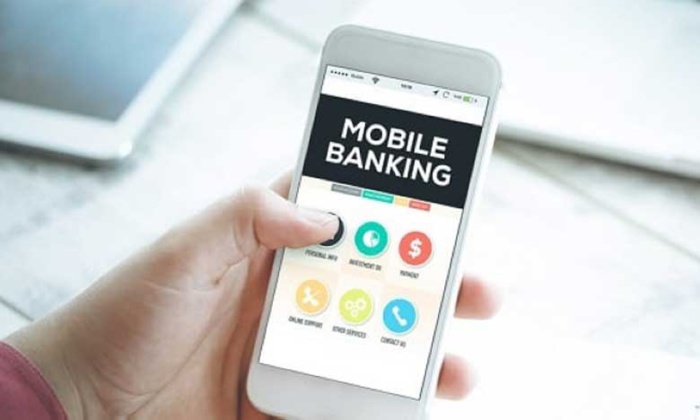 73% des marocains bancarisés utilisent au moins un service en ligne 73% des marocains bancarisés utilisent au moins un service en ligne