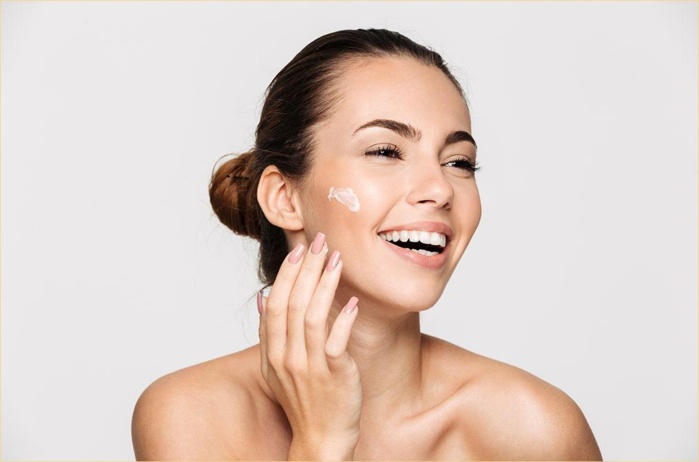 Skin flooding : L’astuce pour une peau hydratée en permanence