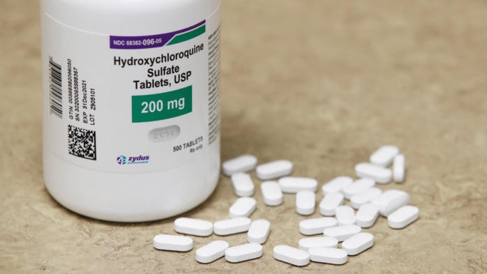Hydroxychloroquine : Les dessous du retrait tardif d’une molécule contestée  [INTÉGRALE]