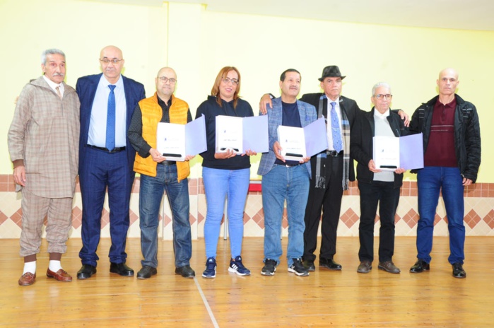 Les anciens étudiants sportifs honorés par la MJS. Phs Nidal Les anciens étudiants sportifs honorés par la MJS. Phs Nidal