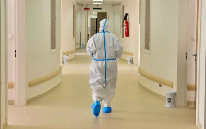 Santé : Les infirmiers et techniciens exigent une prime de risque Santé : Les infirmiers et techniciens exigent une prime de risque