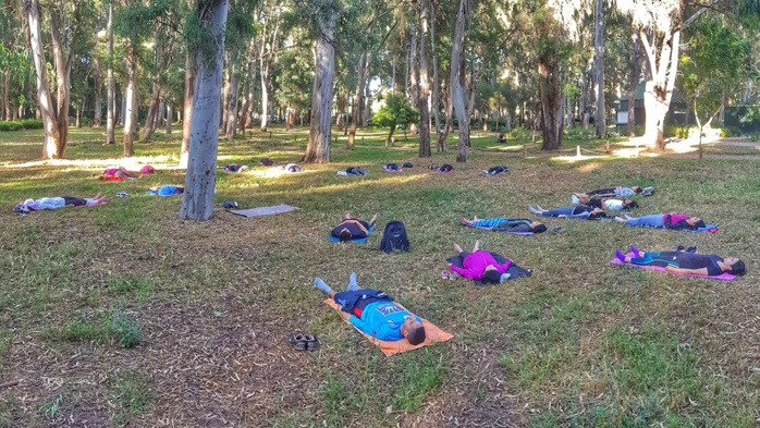 Zénitude : Le yoga, un excellent allié du jeûne Zénitude : Le yoga, un excellent allié du jeûne