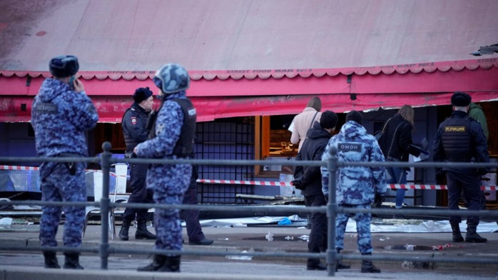 Explosion à Saint-Pétersbourg: la suspecte inculpée et placée en détention provisoire