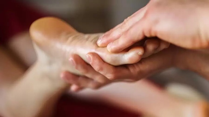 Santé: Soulager et prévenir les douleurs des pieds Santé: Soulager et prévenir les douleurs des pieds