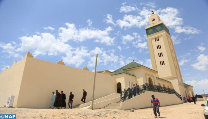 El Guerguarat / Mosquée "Al-Khair": Un nouvel édifice religieux aux portes de l'Afrique El Guerguarat / Mosquée "Al-Khair": Un nouvel édifice religieux aux portes de l'Afrique