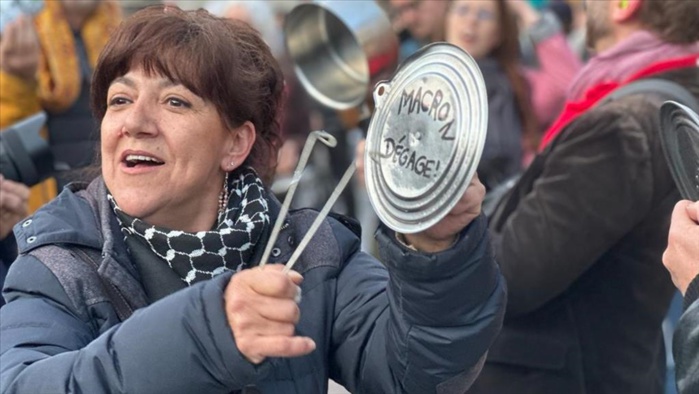 France: Des casserolades pour célébrer l'anniversaire de la réélection de Macron France: Des casserolades pour célébrer l'anniversaire de la réélection de Macron