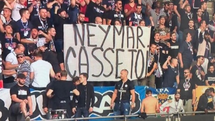 PSG : Neymar va-t-il porter plainte contre des Ultras parisiens ? PSG : Neymar va-t-il porter plainte contre des Ultras parisiens ?