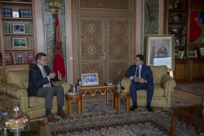 Dmytro Kuleba promet de résoudre les problèmes des étudiants marocains en Ukraine