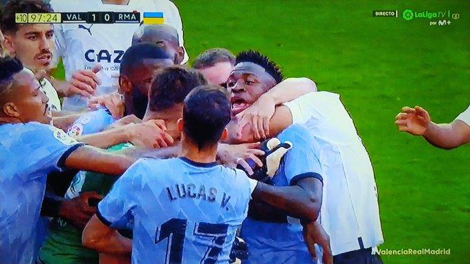 Liga /Affaire Vinicius : Les arbitres de la VAR sanctionnés Liga /Affaire Vinicius : Les arbitres de la VAR sanctionnés