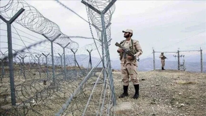 Iran-Afghanistan : Affrontements entre les gardes-frontières iraniens et les Taliban Iran-Afghanistan : Affrontements entre les gardes-frontières iraniens et les Taliban