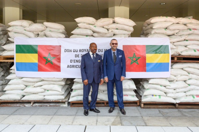 Don royal de fertilisants : le gouvernement gabonais lance une opération de distribution après les rumeurs de détournement Don royal de fertilisants : le gouvernement gabonais lance une opération de distribution après les rumeurs de détournement