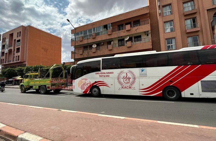 Football : Deux bus du KACM saisis aux profits d’anciens dirigeants! Football : Deux bus du KACM saisis aux profits d’anciens dirigeants!