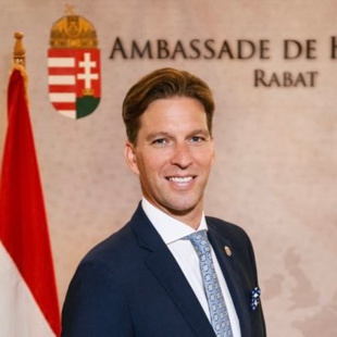 Ambassadeur de la Hongrie, Miklos Erik Tromler.