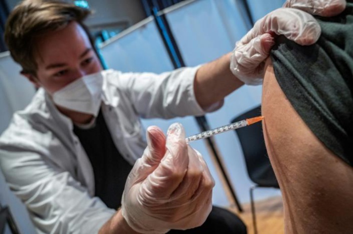 Covid : Des plaignants contre les vaccins face à la justice allemande Covid : Des plaignants contre les vaccins face à la justice allemande