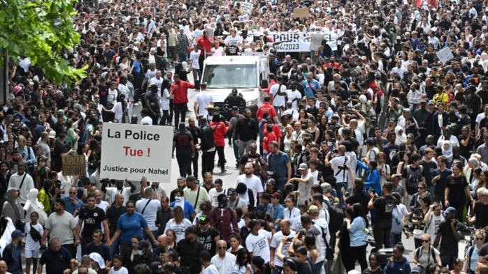 Emeutes en France : Nahel inhumé samedi, les forces de l’ordre mobilisées pour une 5ème nuit de violences Emeutes en France : Nahel inhumé samedi, les forces de l’ordre mobilisées pour une 5ème nuit de violences