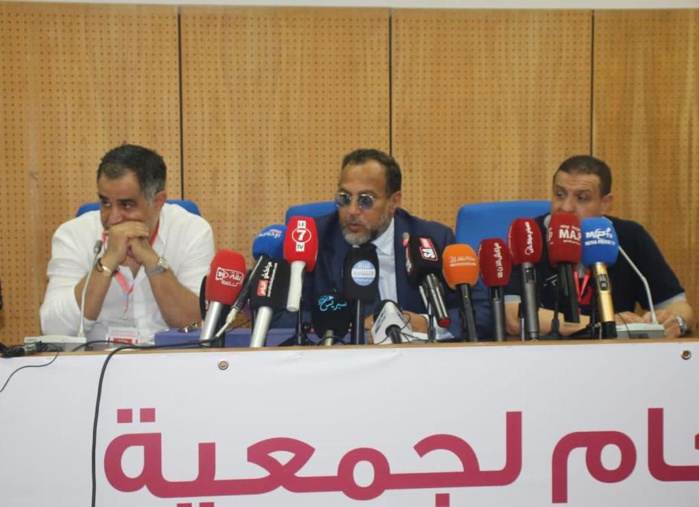 Football : Péripéties de la conférence de presse tenue par le nouveau président du KACM Football : Péripéties de la conférence de presse tenue par le nouveau président du KACM