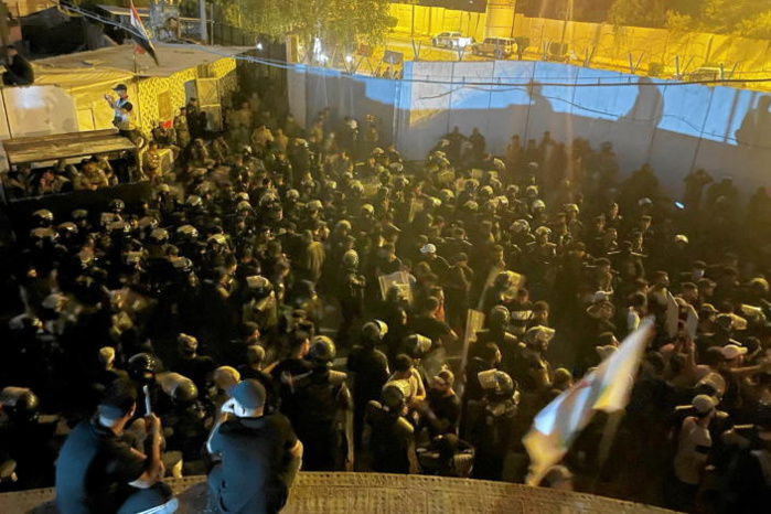 2ème autodafé du Coran : L’ambassade de Suède à Bagdad incendiée 2ème autodafé du Coran : L’ambassade de Suède à Bagdad incendiée