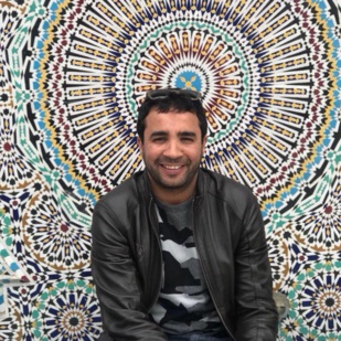 Hamid Oumezdou, le Marocain élu récemment le meilleur guide de montagne au monde par la plateforme Wanderlust World Guide Awards a répondu à nos questions. Hamid Oumezdou, le Marocain élu récemment le meilleur guide de montagne au monde par la plateforme Wanderlust World Guide Awards a répondu à nos questions.