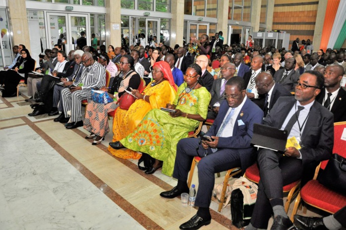 Changement climatique et développement en Afrique : Les opportunités et les solutions en débat à Nairobi Changement climatique et développement en Afrique : Les opportunités et les solutions en débat à Nairobi