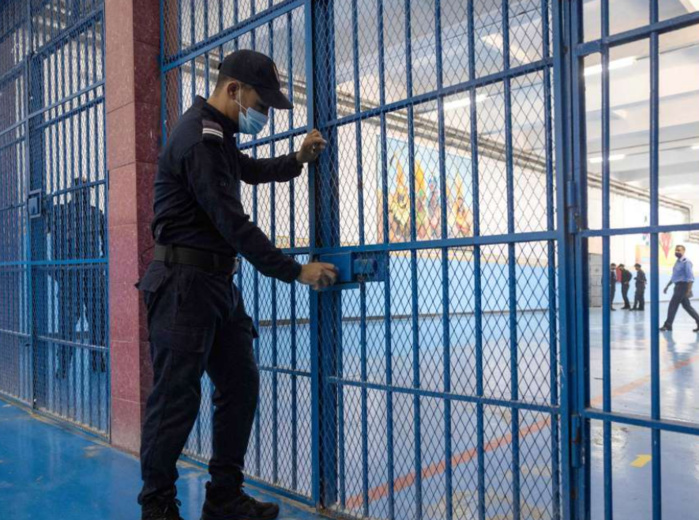 Surpopulation carcérale : La polémique des peines alternatives explose  Surpopulation carcérale : La polémique des peines alternatives explose