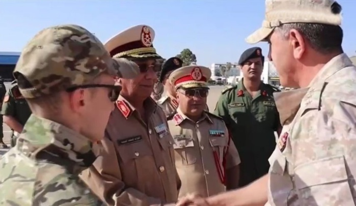 Libye : Une délégation militaire russe invitée par Haftar