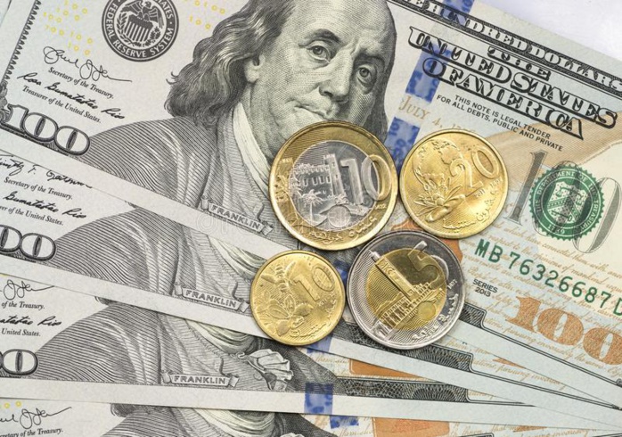 Marché des changes : le dirham se déprécie de 0,50% face au dollar
