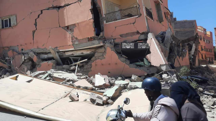 Séisme d'Al Haouz : état mental d'une enfant de 7 ans terrorisée par les secousses  Séisme d'Al Haouz : état mental d'une enfant de 7 ans terrorisée par les secousses