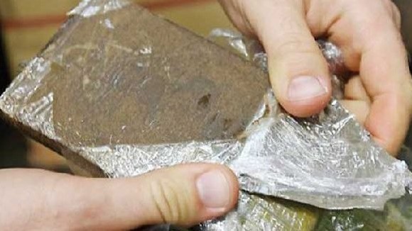 DGSN : Saisie de plus de 4 tonnes de Chira sur l'autoroute Bouznika-Mohammedia DGSN : Saisie de plus de 4 tonnes de Chira sur l'autoroute Bouznika-Mohammedia