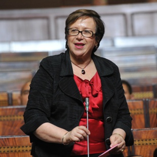 Nouzha Skalli, ex-ministre de la Famille dans le gouvernement d’Abbas El Fassi, nous livre sa vision sur la réforme de la Moudawana. Nouzha Skalli, ex-ministre de la Famille dans le gouvernement d’Abbas El Fassi, nous livre sa vision sur la réforme de la Moudawana.