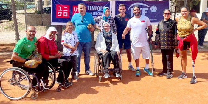 Une partie des participants et participantes avec la présidente Kenza Aouad. Une partie des participants et participantes avec la présidente Kenza Aouad.