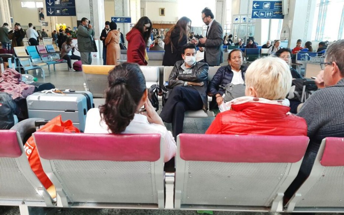 Les autorités tunisiennes démentent le blocage de ressortissants marocains à l'aéroport de Tunis-Carthage Les autorités tunisiennes démentent le blocage de ressortissants marocains à l'aéroport de Tunis-Carthage