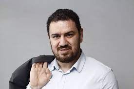 Expert en numérique et vice-président du Centre africain des études stratégiques et de la digitalisation. Expert en numérique et vice-président du Centre africain des études stratégiques et de la digitalisation.