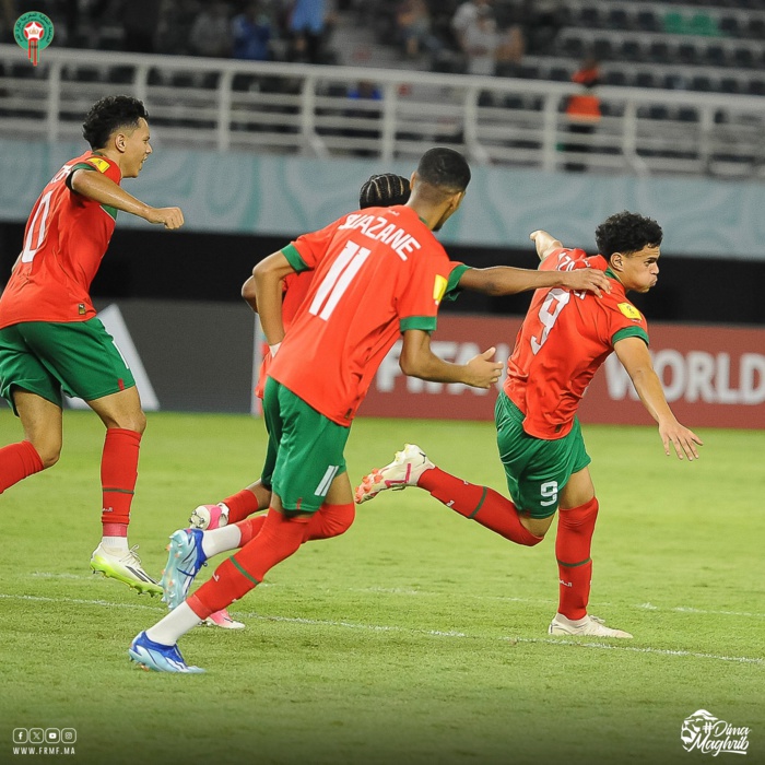 Azaouzi plane de bonheur! Azaouzi plane de bonheur!