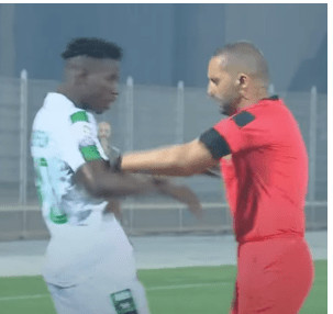 Botola D1 / J10:  l'arbitre international Redouane Jiyed pique une crise de nerf à ...Berrechid !