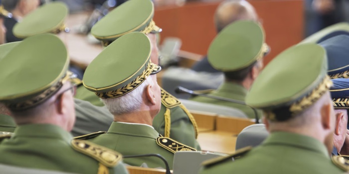 Algérie : Une régularisation de 240.000 dollars pour le contrôleur général de l’armée Algérie : Une régularisation de 240.000 dollars pour le contrôleur général de l’armée